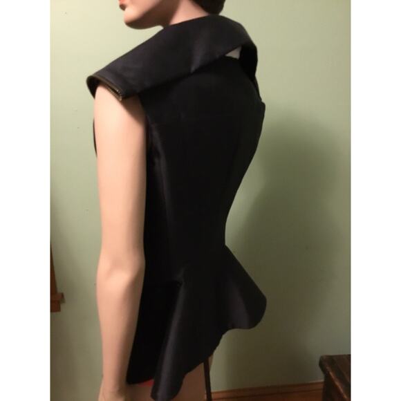 VERA WANG Couture(runway?) Black Silk/Wool double zipper peplum VEST w/pockets - Picture 8 of 8